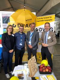 Der ÖVAG auf Besuch beim Stand des DVAG am Deutschen Kongress für Geographie in Kiel 2019